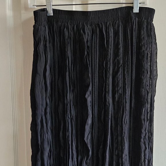 HW New York Black Maxi Skirt - Picture 1 of 5